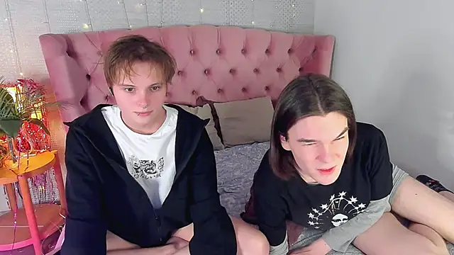 Snapshot of DemianEnglen chatting on 02/06/26, 04:54 DemianEnglen online show from 02/06/26, 04:54