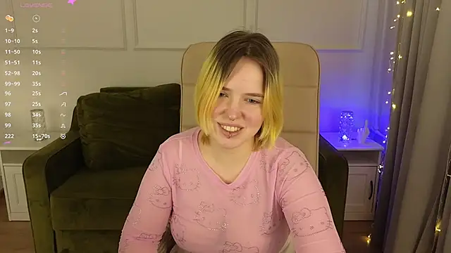 Manic pixie  online show from 02/07/25, 11:01