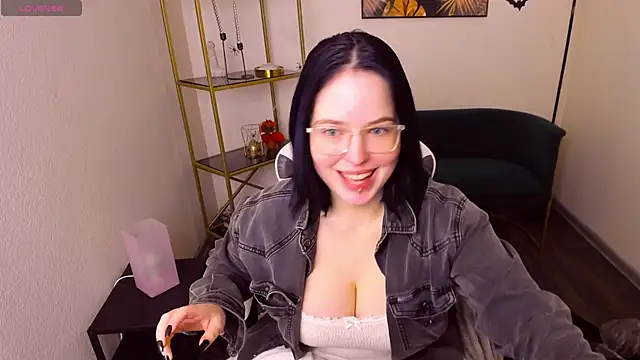 Manic pixie  online show from 10/22/25, 11:21