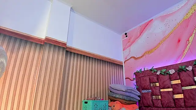 scarlett  evans  online show from 03/03/25, 06:12