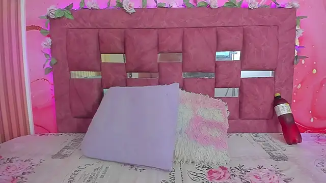 scarlett  evans  online show from 06/06/26, 06:23