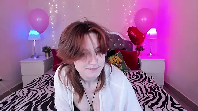 Snapshot of Jiffyyo chatting on 03/18/25, 05:31 Jiffyyo online show from 03/18/25, 05:31