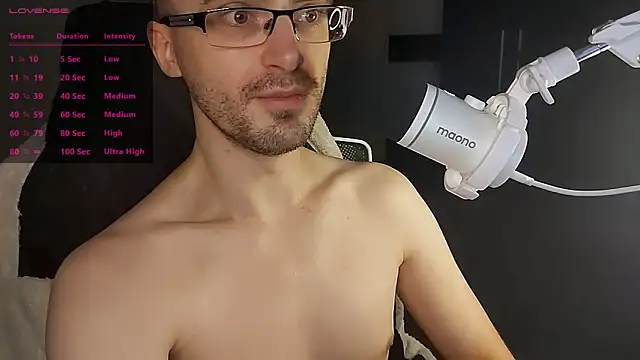 Snapshot of Moonsire1 chatting on 01/31/26, 07:11 Moonsire1 online show from 01/31/26, 07:11