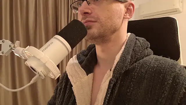 Snapshot of Moonsire1 chatting on 02/08/26, 07:39 Moonsire1 online show from 02/08/26, 07:39