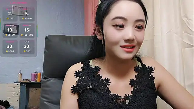 Snapshot of ManMan-520 chatting on 11/01/25, 08:00 ManMan-520 online show from 11/01/25, 08:00