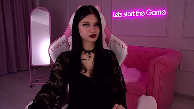 Snapshot of BeverlyMost chatting on 01/29/25, 01:17 BeverlyMost online show from 01/29/25, 01:17