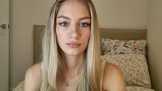 Snapshot of GabriellaOlsen chatting on 09/22/25, 10:50 GabriellaOlsen online show from 09/22/25, 10:50