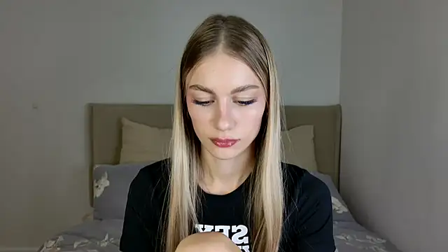 Snapshot of GabriellaOlsen chatting on 10/29/25, 11:12 GabriellaOlsen online show from 10/29/25, 11:12