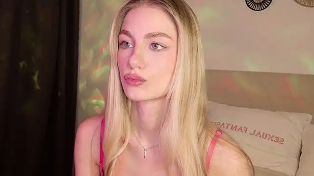 Snapshot of GabriellaOlsen chatting on 04/05/26, 04:59 GabriellaOlsen online show from 04/05/26, 04:59