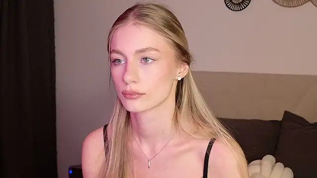 Snapshot of GabriellaOlsen chatting on 04/16/26, 04:19 GabriellaOlsen online show from 04/16/26, 04:19