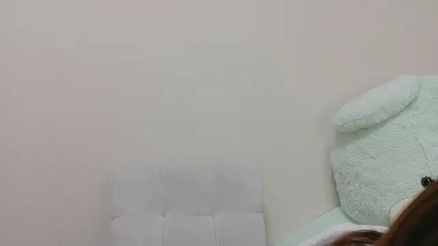 Snapshot of mio7635 chatting on 07/09/26, 02:21 mio7635 online show from 07/09/26, 02:21