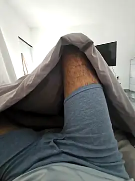 Snapshot of j0nathan00 chatting on 01/26/25, 05:23 j0nathan00 online show from 01/26/25, 05:23