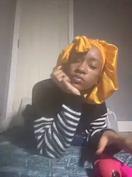 Snapshot of Meerawantsyou chatting on 02/08/25, 01:43 Meerawantsyou online show from 02/08/25, 01:43