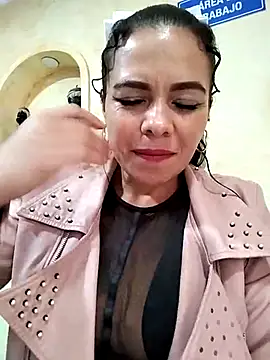 Ariana-07 online show from 03/10/25, 07:29