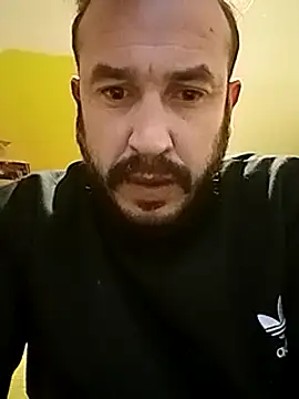 Snapshot of wapo100x100 chatting on 02/09/25, 10:11 wapo100x100 online show from 02/09/25, 10:11