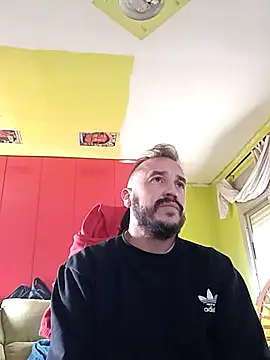 Snapshot of wapo100x100 chatting on 03/01/25, 01:18 wapo100x100 online show from 03/01/25, 01:18