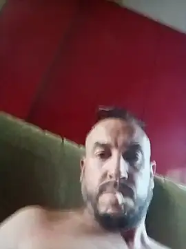 Snapshot of wapo100x100 chatting on 10/07/25, 04:37 wapo100x100 online show from 10/07/25, 04:37