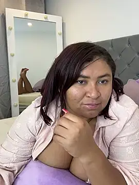 Snapshot of KarlaWild chatting on 02/21/25, 04:40 KarlaWild online show from 02/21/25, 04:40