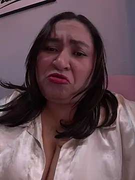 Snapshot of KarlaWild chatting on 11/19/25, 06:52 KarlaWild online show from 11/19/25, 06:52