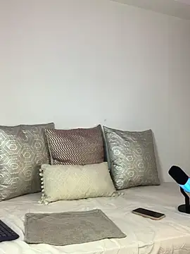 genesissara online show from 02/21/25, 04:48