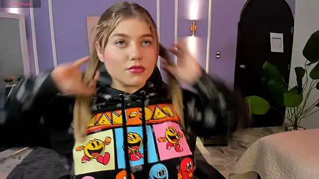 alaia greyy online show from 11/22/25, 12:59