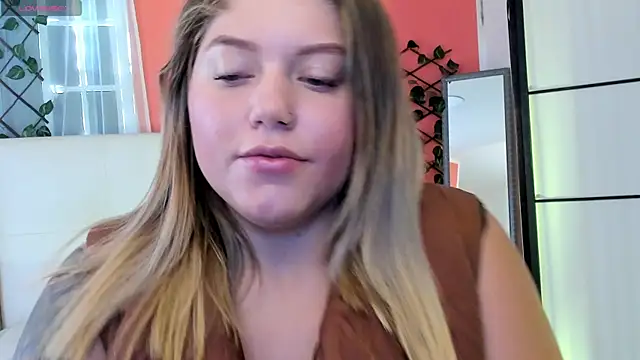 alaia greyy online show from 04/28/26, 01:05