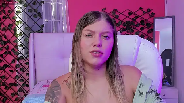 alaia greyy online show from 06/25/26, 12:53