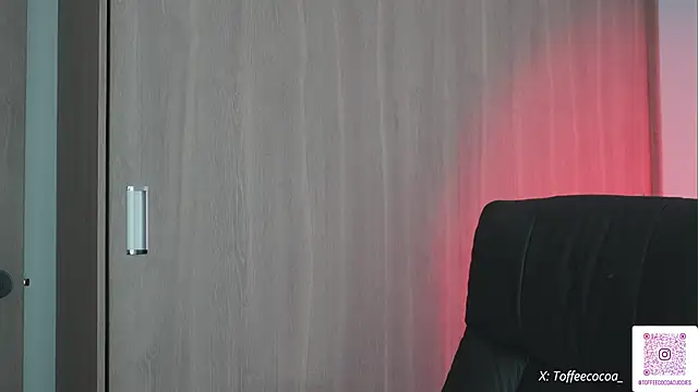 sophi lii online show from 09/25/25, 04:54