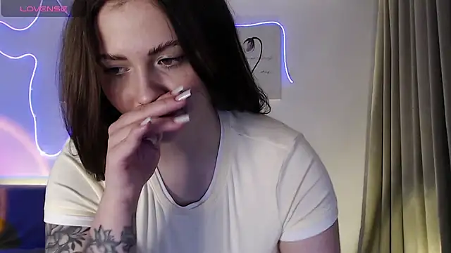 Snapshot of Ollie_James chatting on 11/22/25, 10:31 Ollie James online show from 11/22/25, 10:31