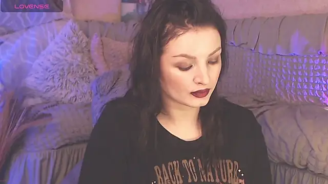 Snapshot of BritneyBarker chatting on 01/03/25, 02:32 BritneyBarker online show from 01/03/25, 02:32