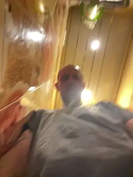 MaxDevilWhite online show from 02/20/26, 06:37