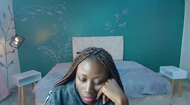 Sara Naugty online show from 03/04/25, 11:51