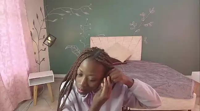 Sara Naugty online show from 03/11/25, 11:44