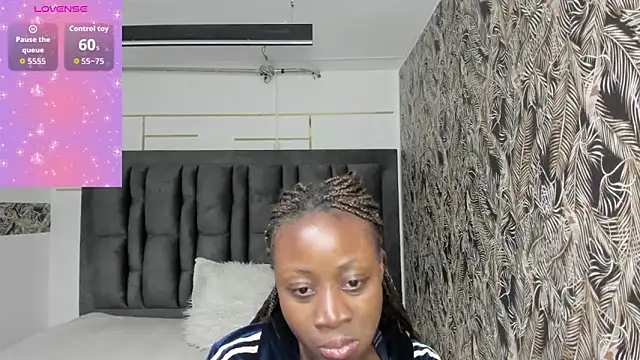 Sara Naugty online show from 09/17/25, 07:26