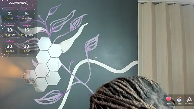 Sara Naugty online show from 11/04/25, 08:19