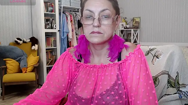 Soffya Soy online show from 06/15/26, 07:27