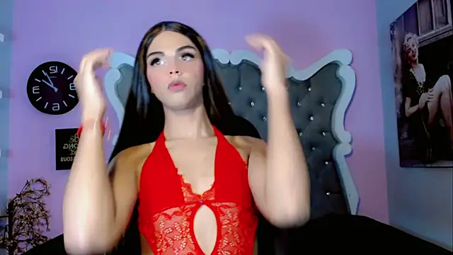 Snapshot of CamiiGarcia chatting on 02/12/25, 11:29 CamiiGarcia online show from 02/12/25, 11:29