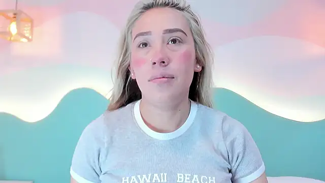 Lannajansen online show from 11/08/25, 01:44