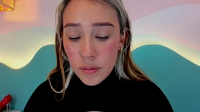 Lannajansen online show from 12/14/25, 03:17