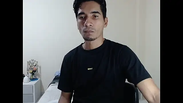 Snapshot of King_Liam chatting on 01/28/25, 02:21 King Liam online show from 01/28/25, 02:21