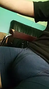 Snapshot of Andre16c chatting on 03/10/26, 03:50 Andre16c online show from 03/10/26, 03:50