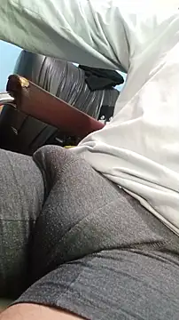 Snapshot of Andre16c chatting on 03/26/26, 06:02 Andre16c online show from 03/26/26, 06:02