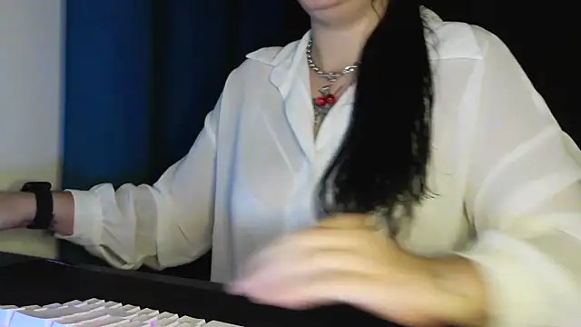 Snapshot of bunnyfox420 chatting on 11/18/25, 07:29 bunnyfox420 online show from 11/18/25, 07:29