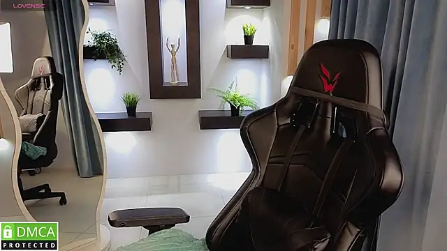 lu muon online show from 11/12/25, 01:17