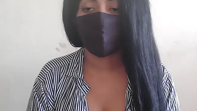 Snapshot of Reddy_Trisha chatting on 11/16/25, 10:21 Reddy Trisha online show from 11/16/25, 10:21