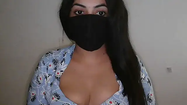 Snapshot of Reddy_Trisha chatting on 03/25/26, 01:28 Reddy Trisha online show from 03/25/26, 01:28