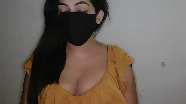 Snapshot of Reddy_Trisha chatting on 04/15/26, 07:58 Reddy Trisha online show from 04/15/26, 07:58