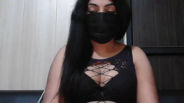 Snapshot of Reddy_Trisha chatting on 04/23/26, 06:47 Reddy Trisha online show from 04/23/26, 06:47