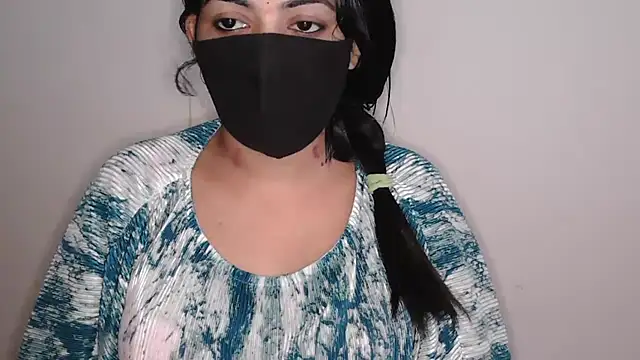 Snapshot of Reddy_Trisha chatting on 05/09/26, 03:56 Reddy Trisha online show from 05/09/26, 03:56