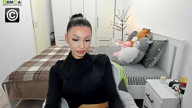 HelenShawn online show from 12/21/25, 08:16